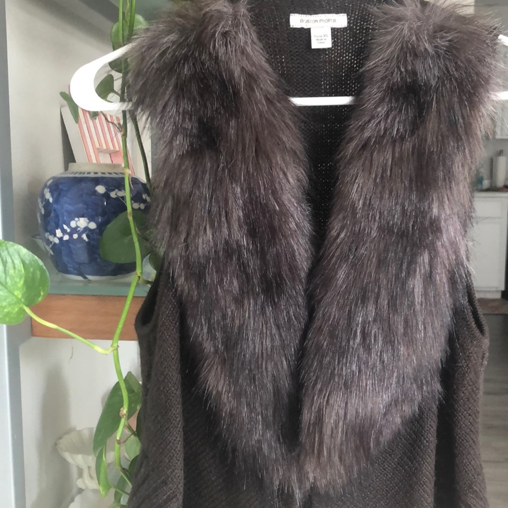 Boston Proper gorgeous fur trimmed brown sweater
